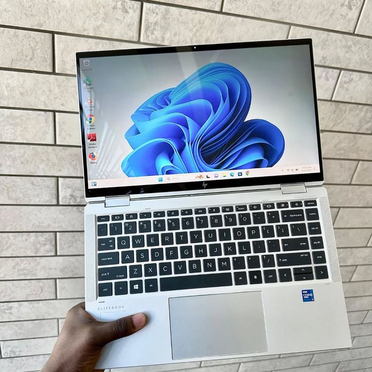 HP ELITEBOOK 1030 G8